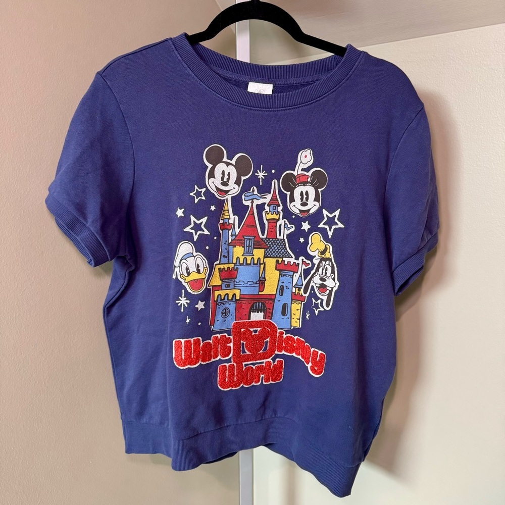 Women's Walt Disney World Retro Style navy‎ short sleeve sweatshirt size Medium